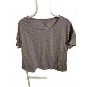 Almost Famous - women's XL cropped T-shirt gray - NWT